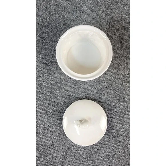 Vintage Lillian Vernon White Pears and Leaves Round Mini Casserole with Lid 5" - Picture 4 of 8